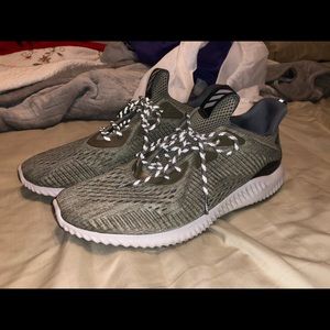 Adidas alpha-bounce trace olive size 13